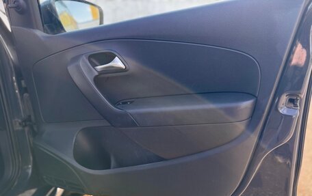 Volkswagen Polo VI (EU Market), 2015 год, 908 000 рублей, 17 фотография