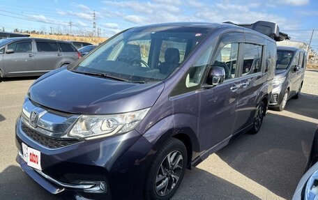 Honda Stepwgn IV, 2015 год, 2 150 000 рублей, 2 фотография