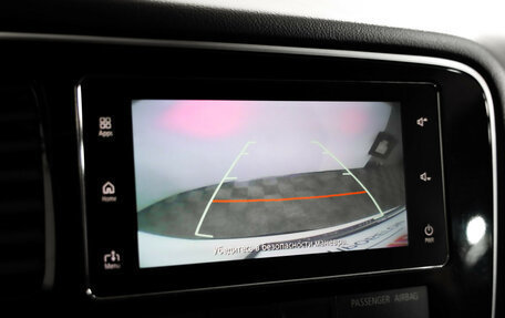 Mitsubishi Outlander III рестайлинг 3, 2018 год, 1 989 000 рублей, 13 фотография