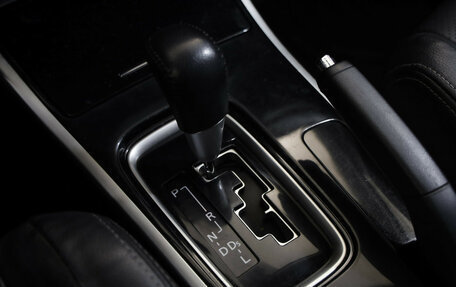 Mitsubishi Outlander III рестайлинг 3, 2018 год, 1 989 000 рублей, 16 фотография