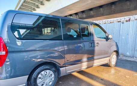 Hyundai H-1 II рестайлинг, 2021 год, 4 300 000 рублей, 4 фотография