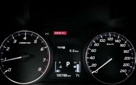 Mitsubishi Outlander III рестайлинг 3, 2017 год, 1 995 000 рублей, 14 фотография