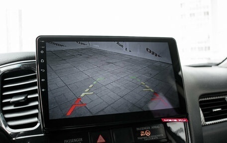 Mitsubishi Outlander III рестайлинг 3, 2017 год, 1 995 000 рублей, 16 фотография