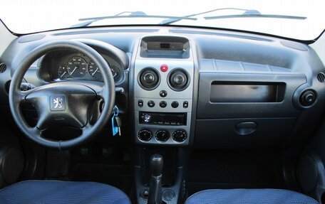 Peugeot Partner II рестайлинг 2, 2010 год, 699 000 рублей, 8 фотография