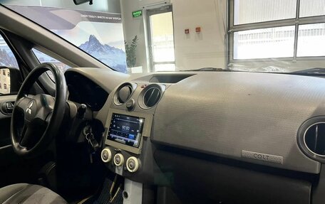 Mitsubishi Colt VI рестайлинг, 2005 год, 279 000 рублей, 10 фотография