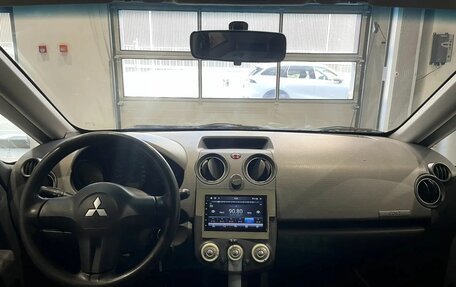 Mitsubishi Colt VI рестайлинг, 2005 год, 279 000 рублей, 11 фотография