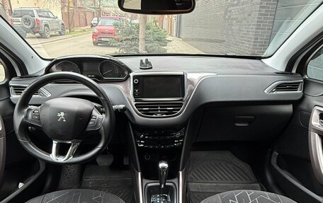 Peugeot 2008 II, 2014 год, 830 000 рублей, 3 фотография