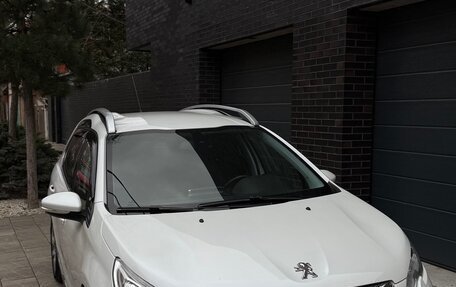 Peugeot 2008 II, 2014 год, 830 000 рублей, 2 фотография