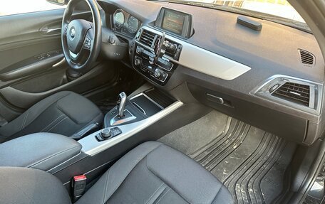 BMW 1 серия, 2017 год, 1 950 000 рублей, 20 фотография