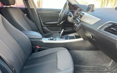 BMW 1 серия, 2017 год, 1 950 000 рублей, 21 фотография