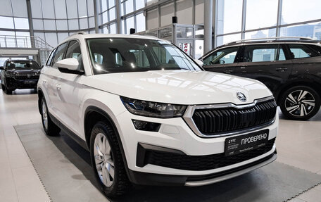 Skoda Kodiaq I, 2022 год, 3 536 000 рублей, 3 фотография