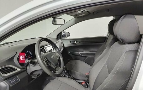 Hyundai Solaris II рестайлинг, 2020 год, 1 550 000 рублей, 20 фотография