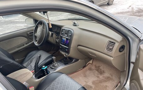 Hyundai Sonata IV рестайлинг, 2001 год, 210 000 рублей, 4 фотография