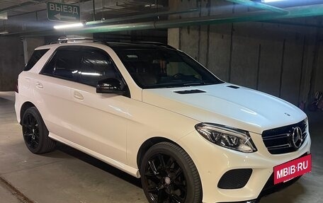 Mercedes-Benz GLE, 2017 год, 4 200 000 рублей, 3 фотография