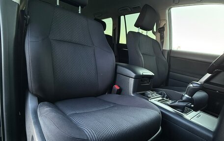 Toyota Land Cruiser Prado 150 рестайлинг 2, 2017 год, 5 400 000 рублей, 5 фотография