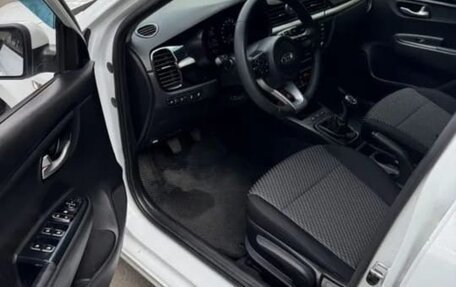 KIA Rio IV, 2019 год, 900 000 рублей, 8 фотография