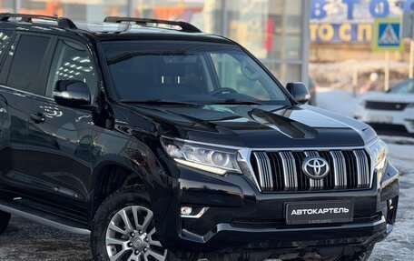 Toyota Land Cruiser Prado 150 рестайлинг 2, 2017 год, 5 400 000 рублей, 12 фотография