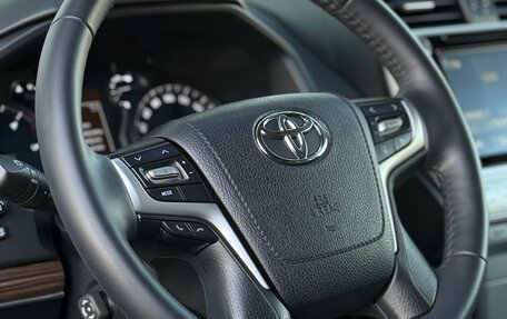 Toyota Land Cruiser Prado 150 рестайлинг 2, 2017 год, 5 400 000 рублей, 22 фотография