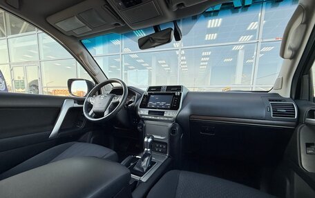 Toyota Land Cruiser Prado 150 рестайлинг 2, 2017 год, 5 400 000 рублей, 23 фотография