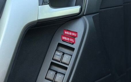 Toyota Land Cruiser Prado 150 рестайлинг 2, 2017 год, 5 400 000 рублей, 29 фотография