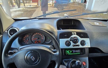 Renault Kangoo II рестайлинг, 2012 год, 395 000 рублей, 17 фотография