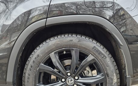 Lexus RX IV рестайлинг, 2019 год, 5 500 000 рублей, 10 фотография