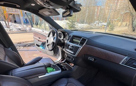 Mercedes-Benz GL-Класс, 2014 год, 3 500 000 рублей, 10 фотография