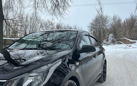 KIA Rio IV, 2018 год, 1 270 000 рублей, 2 фотография