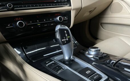 BMW 5 серия, 2015 год, 1 900 000 рублей, 16 фотография