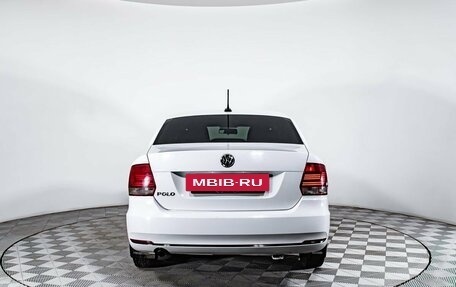 Volkswagen Polo VI (EU Market), 2018 год, 800 000 рублей, 4 фотография