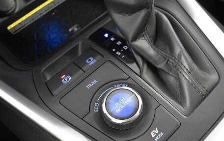 Toyota RAV4, 2019 год, 3 762 900 рублей, 20 фотография