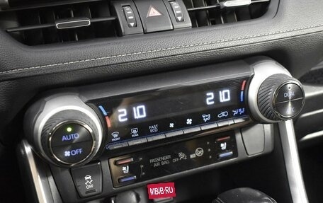 Toyota RAV4, 2019 год, 3 762 900 рублей, 19 фотография