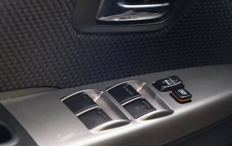 Toyota Hilux VII, 2014 год, 3 099 000 рублей, 8 фотография