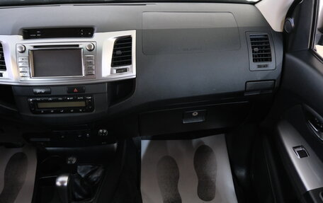 Toyota Hilux VII, 2014 год, 3 099 000 рублей, 17 фотография