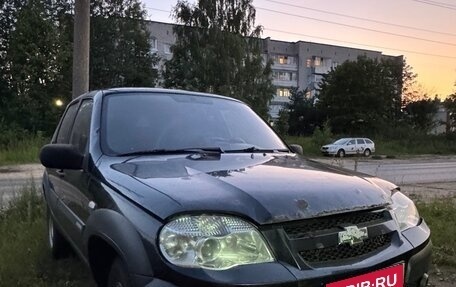 Chevrolet Niva I рестайлинг, 2012 год, 450 000 рублей, 1 фотография