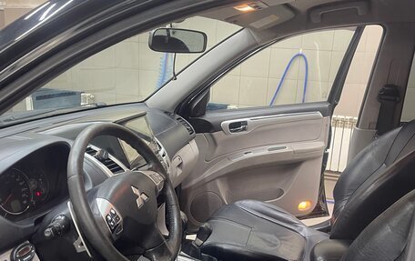 Mitsubishi Pajero Sport II рестайлинг, 2012 год, 1 700 000 рублей, 6 фотография