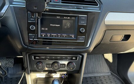 Volkswagen Tiguan II, 2018 год, 1 950 000 рублей, 8 фотография