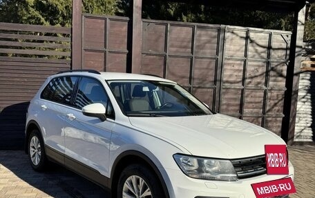 Volkswagen Tiguan II, 2018 год, 1 950 000 рублей, 6 фотография