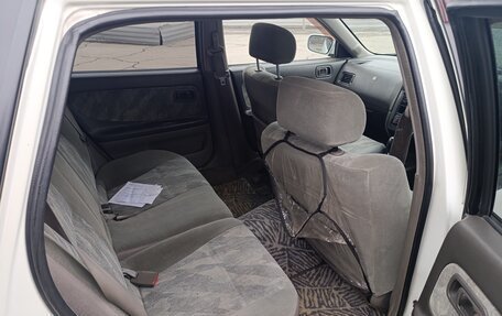 Nissan Avenir II, 1998 год, 250 000 рублей, 3 фотография