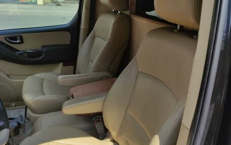 Hyundai Grand Starex Grand Starex I рестайлинг 2, 2008 год, 1 350 000 рублей, 3 фотография