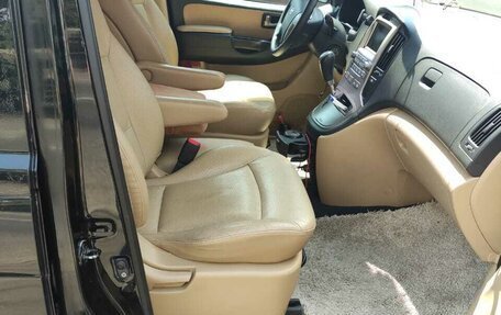 Hyundai Grand Starex Grand Starex I рестайлинг 2, 2008 год, 1 350 000 рублей, 28 фотография