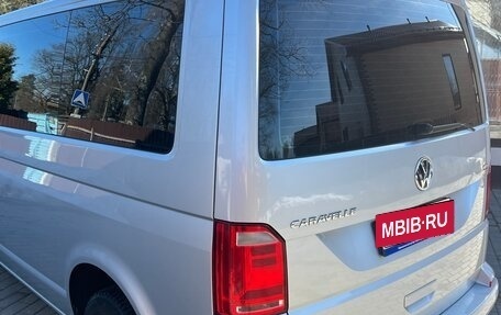 Volkswagen Caravelle T6 рестайлинг, 2018 год, 3 300 000 рублей, 4 фотография