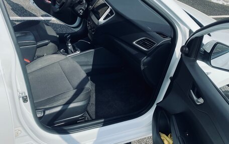 Hyundai Solaris II рестайлинг, 2017 год, 870 000 рублей, 10 фотография