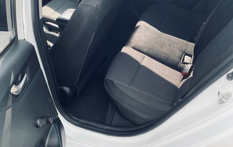 Hyundai Solaris II рестайлинг, 2017 год, 870 000 рублей, 13 фотография