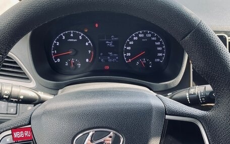 Hyundai Solaris II рестайлинг, 2017 год, 870 000 рублей, 11 фотография