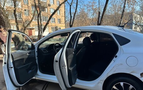 Hyundai Solaris II рестайлинг, 2019 год, 650 000 рублей, 9 фотография