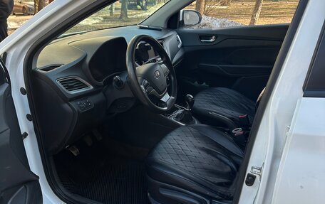 Hyundai Solaris II рестайлинг, 2019 год, 650 000 рублей, 8 фотография