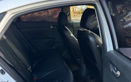 Hyundai Solaris II рестайлинг, 2019 год, 650 000 рублей, 10 фотография