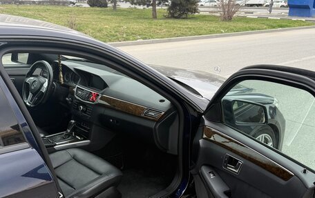 Mercedes-Benz E-Класс, 2011 год, 1 450 000 рублей, 11 фотография