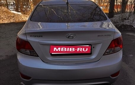 Hyundai Solaris II рестайлинг, 2011 год, 670 000 рублей, 4 фотография